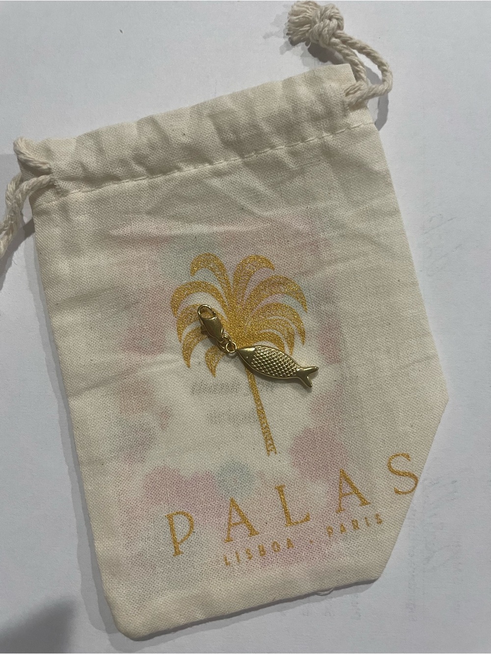 Golden Fish Charm Palas Golden Fish - Gold